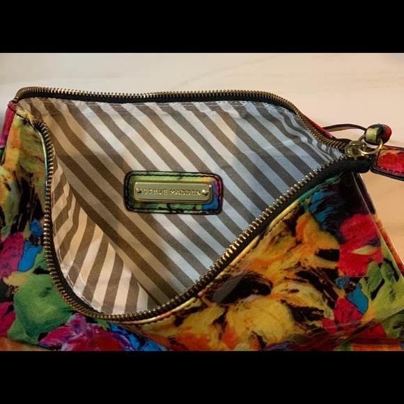 Multicolored Steve Madden matching shoe and purse - Picture 7 of 12